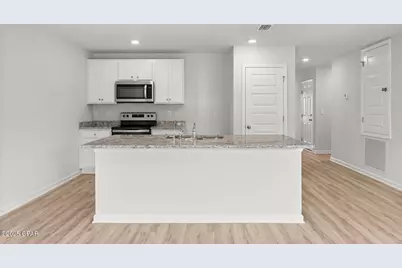 1617 Richmond Street, Chipley, FL 32428 - Photo 6