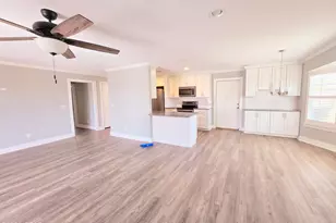 807 S Longwood Cir, Panama City, FL 32405 - Photo 4