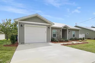 1303 E 8th St, Lynn Haven, FL 32444 - Photo 4