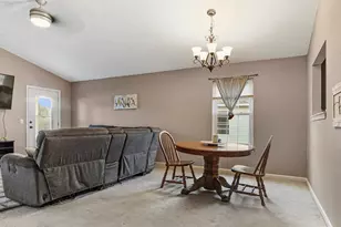 2520 Sarasota Ln, Panama City, FL 32405 - Photo 6