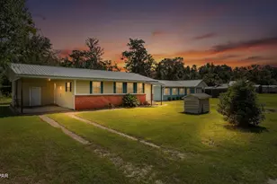 176 Quail Ave, Wewahitchka, FL 32465 - Photo 1