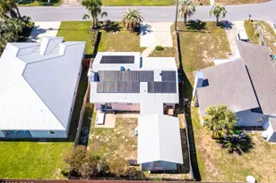 221 Poinsettia Dr, Panama City Beach, FL 32413 - Photo 18