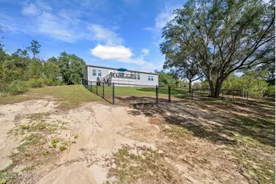 4505 Leisure Lakes Drive, Chipley, FL 32428 - Photo 20