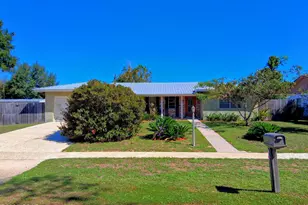 2056 Sunny Hills Blvd, Chipley, FL 32428 - Photo 2