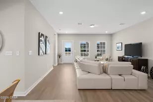 1092 Blazing Star St, Panama City, FL 32405 - Photo 6