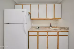 2100 W Beach Dr, Panama City, FL 32401 - Photo 12