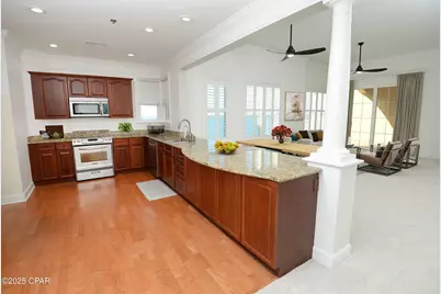 3001 W 10th Street #711, Panama City, FL 32401 - Photo 8
