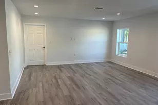 25 W Cooper Dr, Panama City, FL 32404 - Photo 8