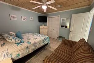 6903 N Lagoon Dr, Panama City, FL 32408 - Photo 52