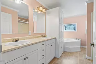 1697 Clayton Rd, Chipley, FL 32428 - Photo 8