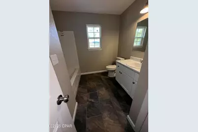 6630 Grande Oak Loop, Grand Ridge, FL 32442 - Photo 10