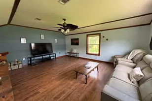 6641 Cedar St, Wewahitchka, FL 32465 - Photo 4