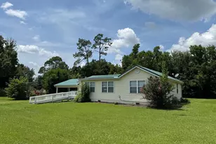 6641 Cedar St, Wewahitchka, FL 32465 - Photo 2