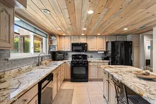 146 Laird Cir, Panama City, FL 32408 - Photo 10