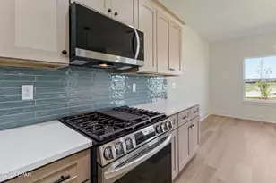 3813 Red Deer Cir, Panama City, FL 32404 - Photo 10