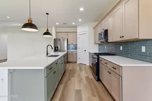 3813 Red Deer Cir, Panama City, FL 32404 - Photo 8