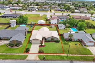 2916 Fairmont Dr, Panama City, FL 32405 - Photo 2