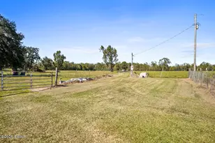 5171 Galloway Rd, Graceville, FL 32440 - Photo 30