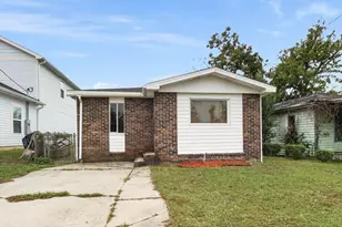 1622 E 9th Ct, Panama City, FL 32401 - Photo 1