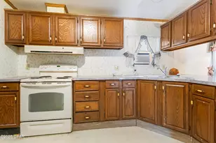 20431 Teaka Ln, Fountain, FL 32438 - Photo 6