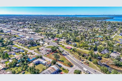 305 Ohio Avenue, Lynn Haven, FL 32444 - Photo 18