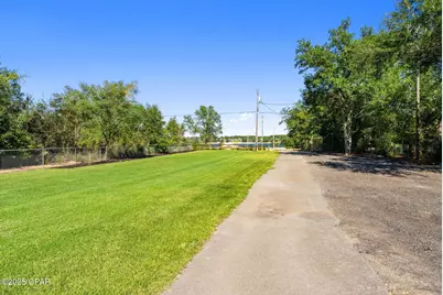 4318 Crystal Lake Drive, Chipley, FL 32428 - Photo 34