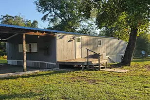 6353 Blue Arrow Dr, Marianna, FL 32446 - Photo 2