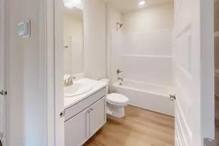 3892 Bricknell Ave, Chipley, FL 32428 - Photo 14