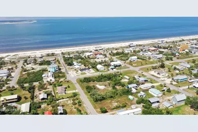 217 Gulf Street, Port Saint Joe, FL 32456 - Photo 8