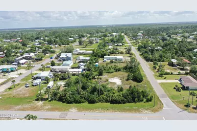 217 Gulf Street, Port Saint Joe, FL 32456 - Photo 4