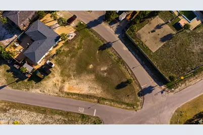 601 Granada Circle, Panama City Beach, FL 32413 - Photo 2