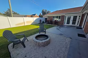 920 W Beach Dr, Panama City, FL 32401 - Photo 32