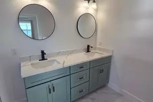 920 W Beach Dr, Panama City, FL 32401 - Photo 16