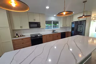 920 W Beach Dr, Panama City, FL 32401 - Photo 8