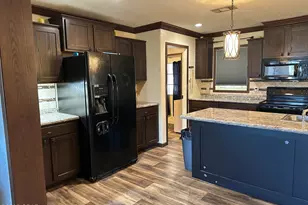 4584 Dunaway Rd, Bascom, FL 32423 - Photo 4