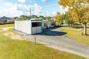 176 Bourbon St, Freeport, FL 32439 - Photo 34