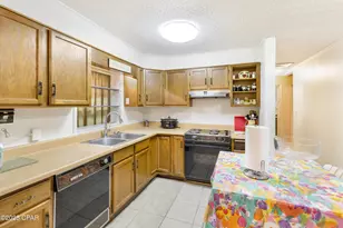 176 Bourbon St, Freeport, FL 32439 - Photo 16