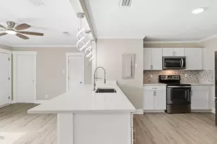 319 Laureno Pl, Panama City Beach, FL 32413 - Photo 10