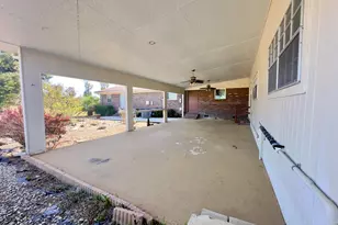 4883 Davis Dr, Marianna, FL 32446 - Photo 10
