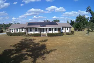 4883 Davis Dr, Marianna, FL 32446 - Photo 1