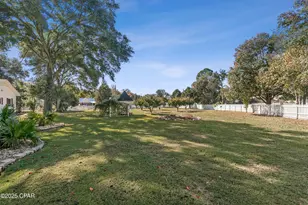 1060 8th Ave, Graceville, FL 32440 - Photo 22