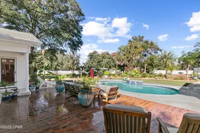 1060 8th Avenue, Graceville, FL 32440 - Photo 10