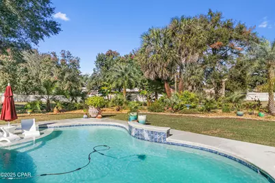 1060 8th Avenue, Graceville, FL 32440 - Photo 2