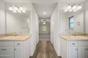 2011 Broad St, Crestview, FL 32536 - Photo 34