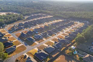 2011 Broad St, Crestview, FL 32536 - Photo 48