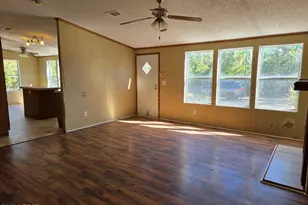 17501 Azalea St, Fountain, FL 32438 - Photo 4