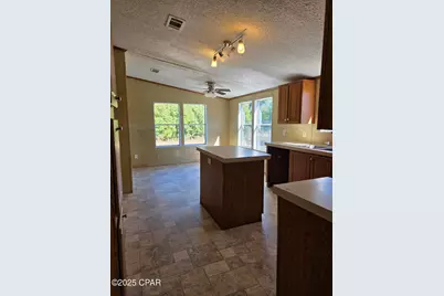 17501 Azalea Street, Fountain, FL 32438 - Photo 8