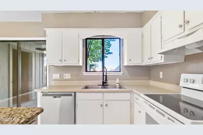 412 Venetian Way, Panama City, FL 32405 - Photo 8