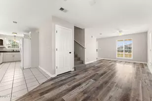 9110 Sunshine Dr, Youngstown, FL 32466 - Photo 8