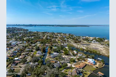 2445 Pretty Bayou Boulevard, Panama City, FL 32405 - Photo 52